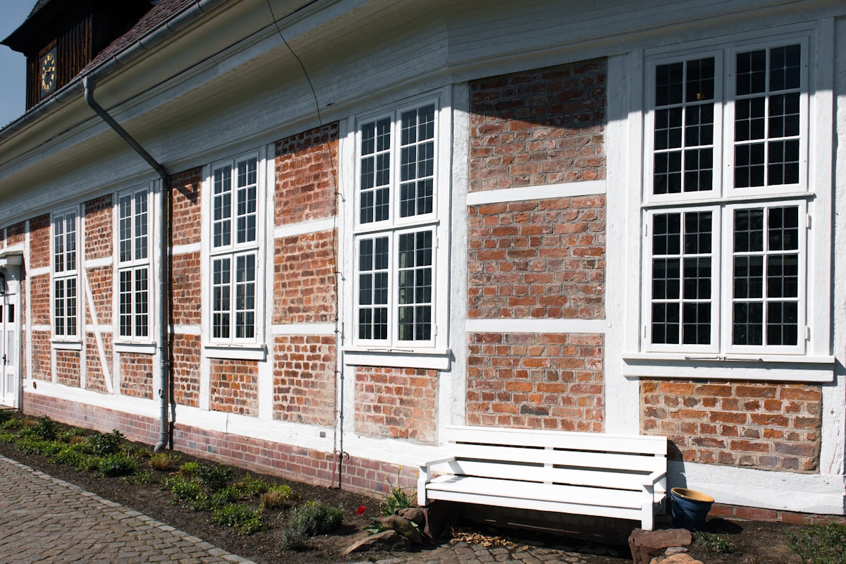Das Werkstattgebäude von außen